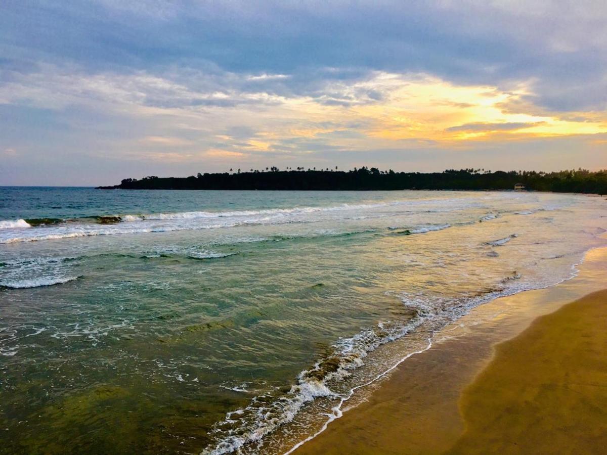 Relax Beach House Tangalle Exterior foto